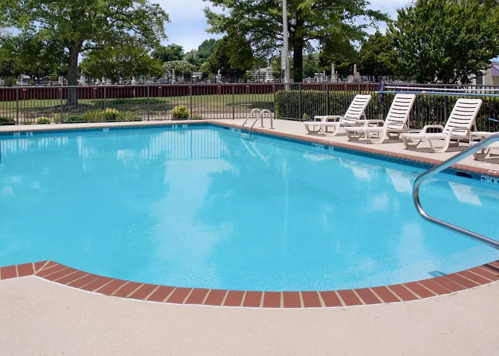 Quality Inn & Suites Olde Town