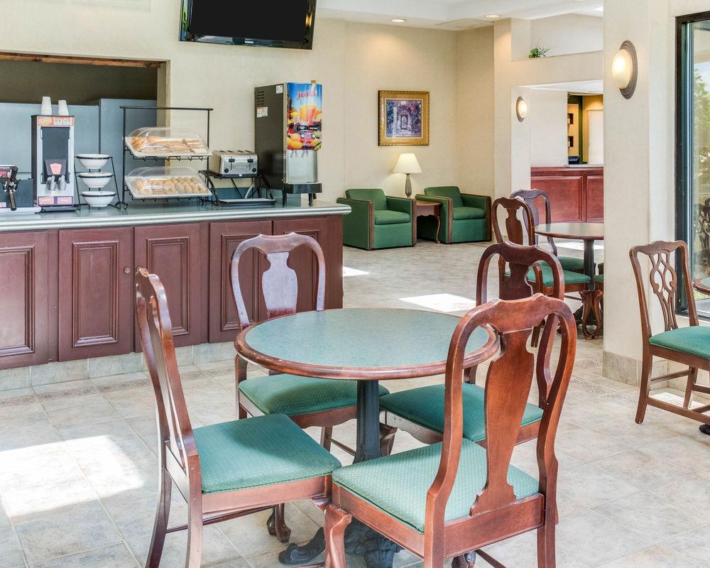 Quality & Olde Town Hotel